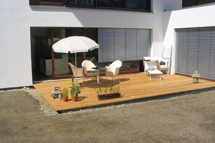 Holzterrassen von Zimmerei Bachmeier Bild von eine Holzterrasse